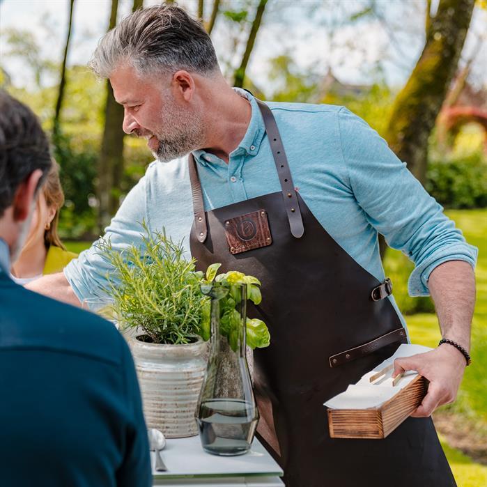 FC.ALA1 (leather apron) - Cortenstaal,Accessoires
,Cooking accessoires,600 x 800 mm